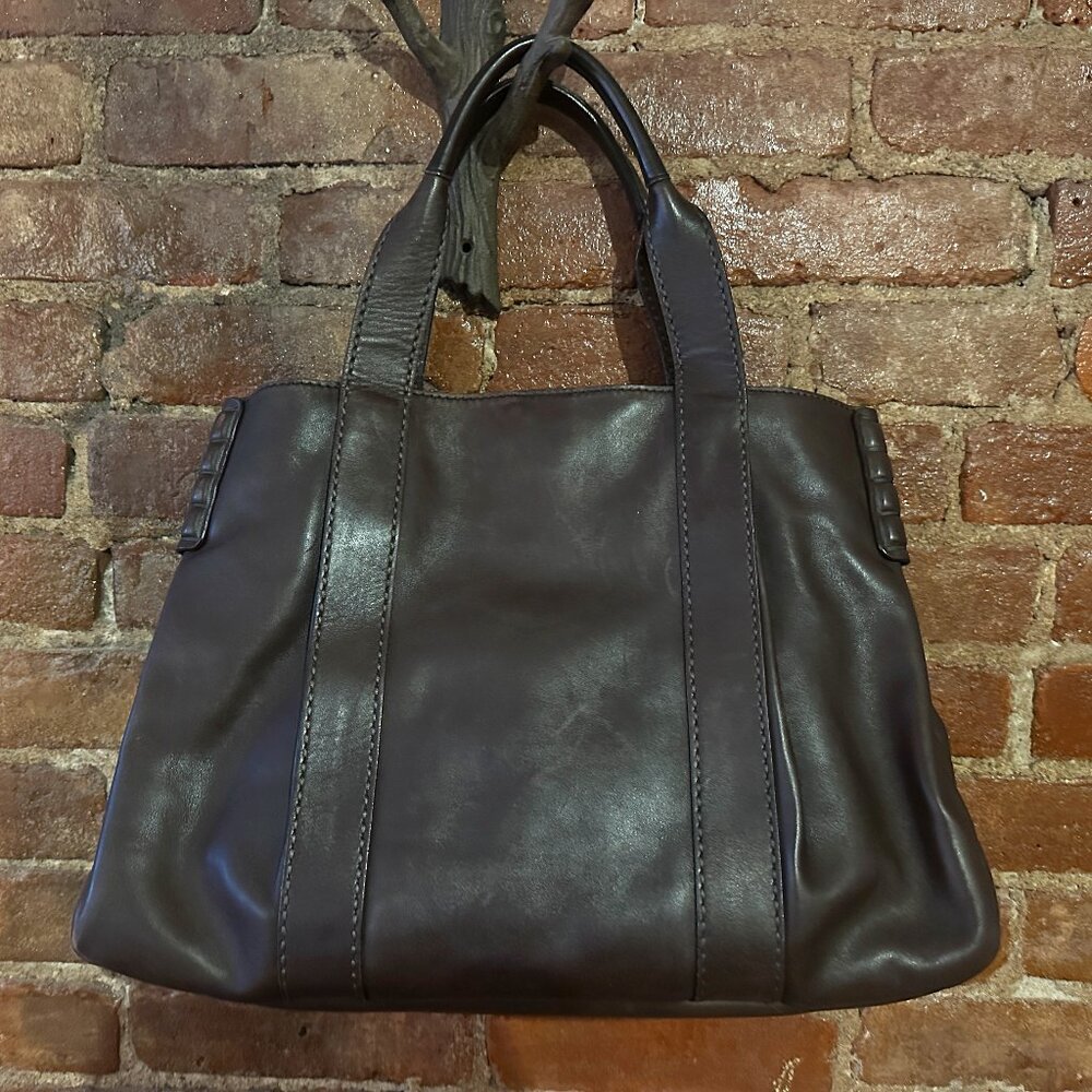 Authentic TOD'S Genuine Leather Handbag Tote Bag Brown Size Medium Made In Italy